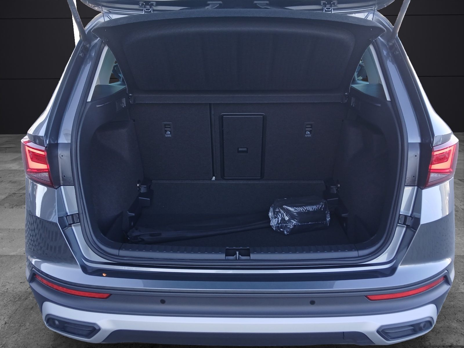 Fahrzeugabbildung SEAT Ateca 1.5 TSI DSG Road Edition LED Keyless