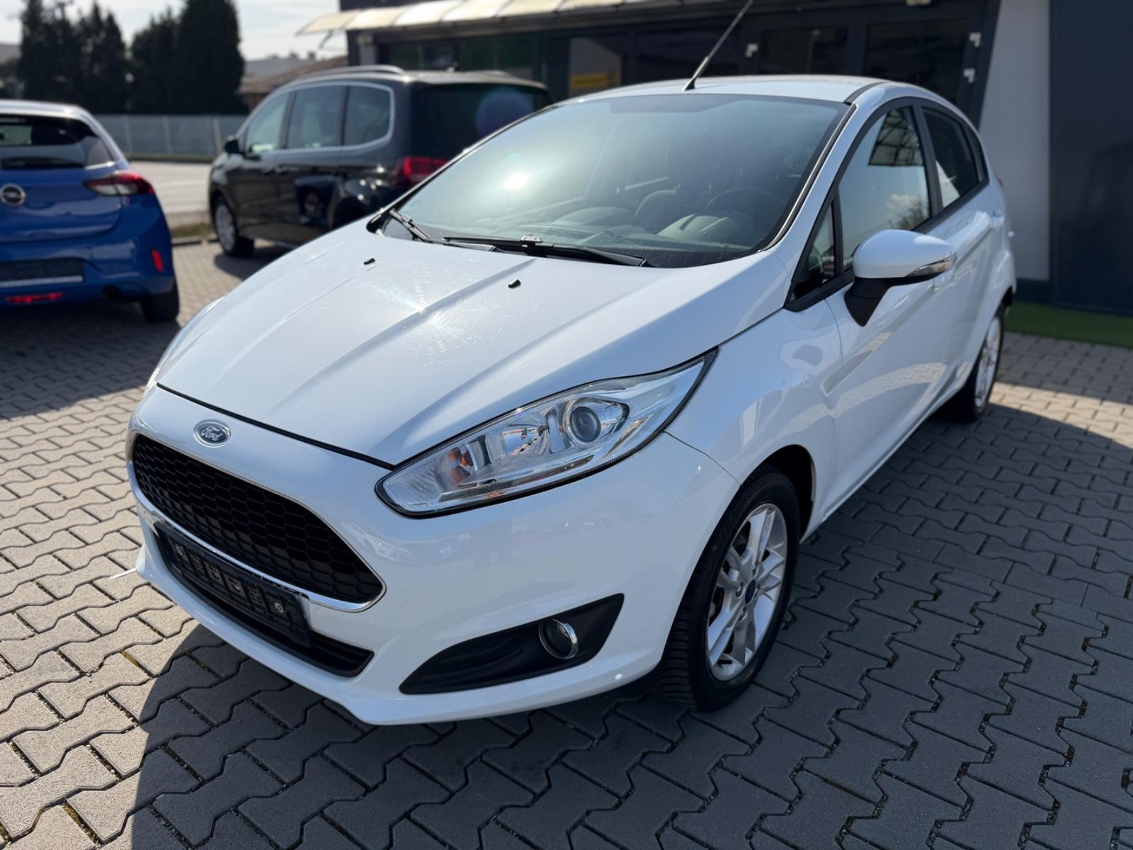Ford Fiesta 101 PS*Navigation*Sitzheizung*Tüv Au Neu