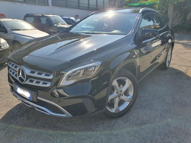 Mercedes-Benz MERCEDES-BENZ GLA 180 d Business Extra