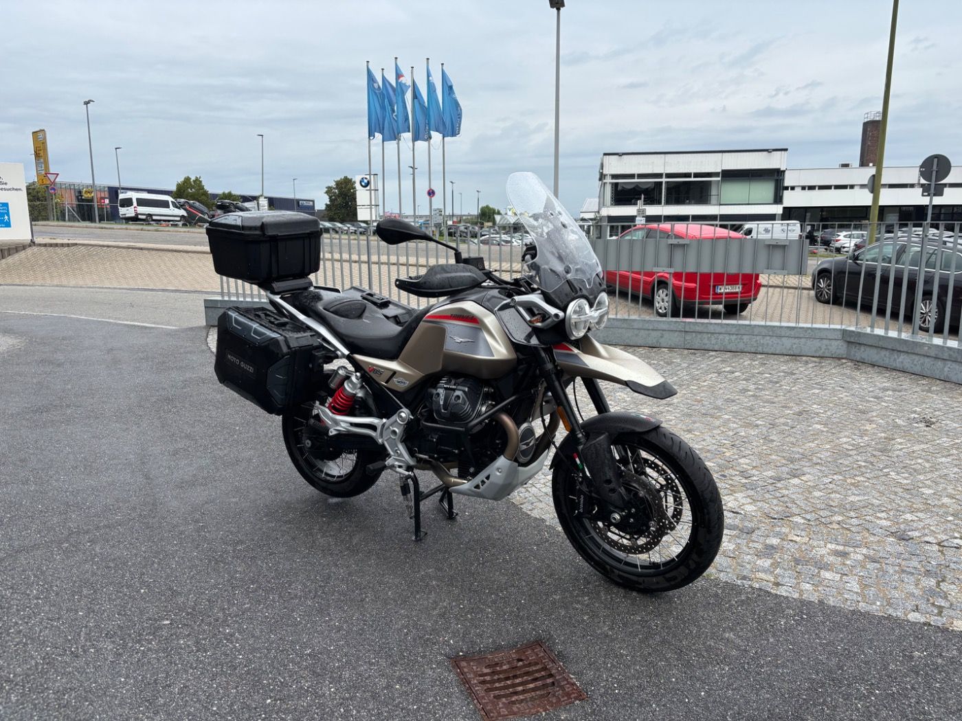 Fahrzeugabbildung Moto Guzzi V 85 TT Travel
