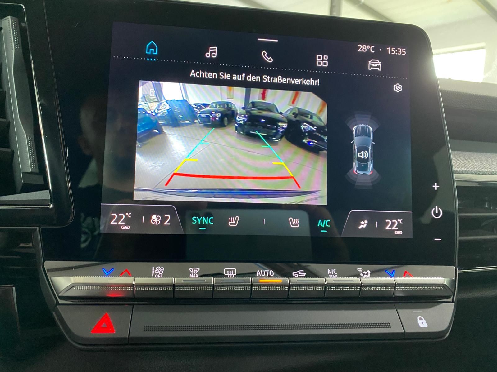 Fahrzeugabbildung Renault Austral Mild Hybrid 140 Sports Equilibre