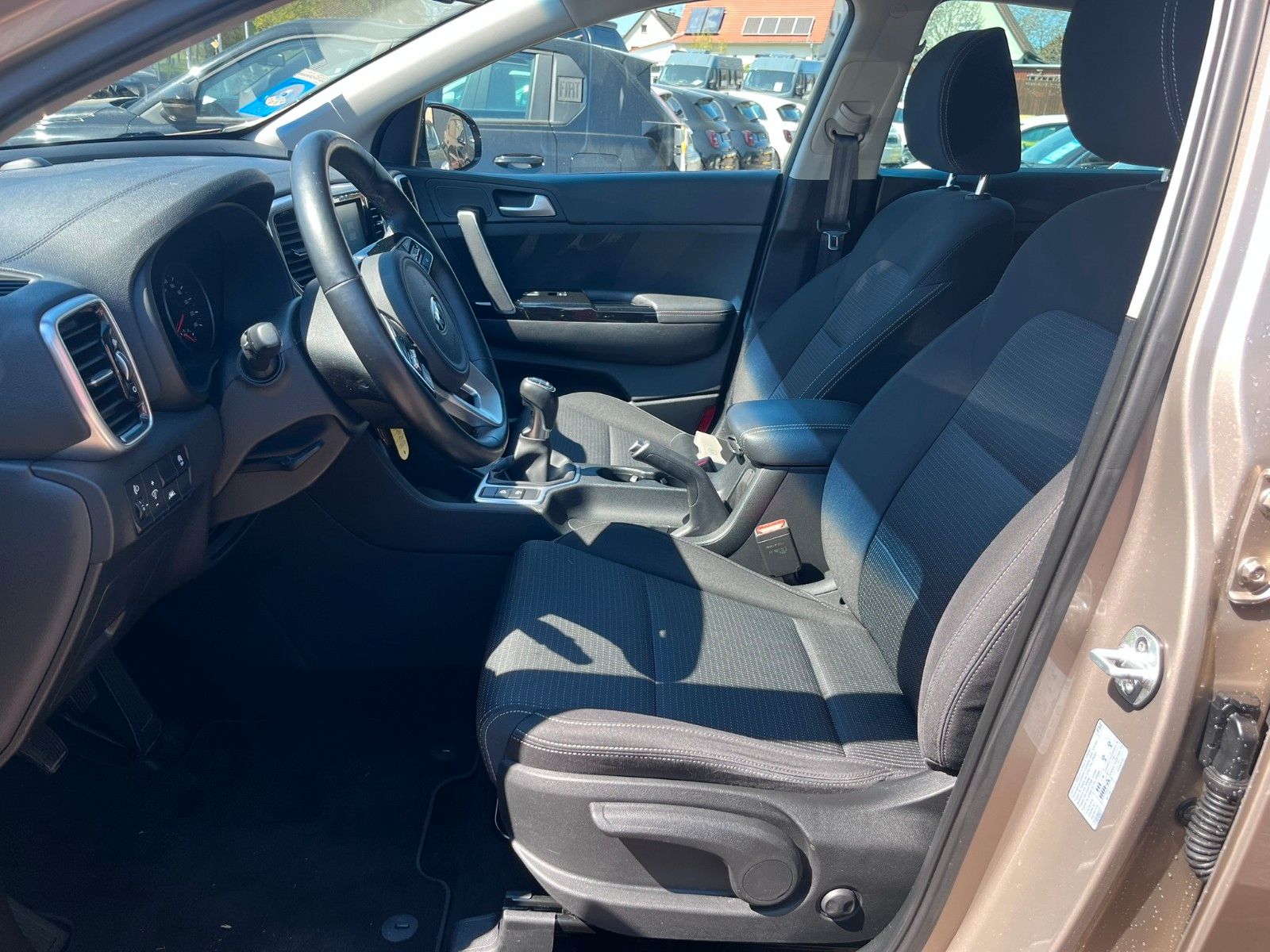 Fahrzeugabbildung Kia Sportage Dream Team 2WD Navi Klima Sitzheizung