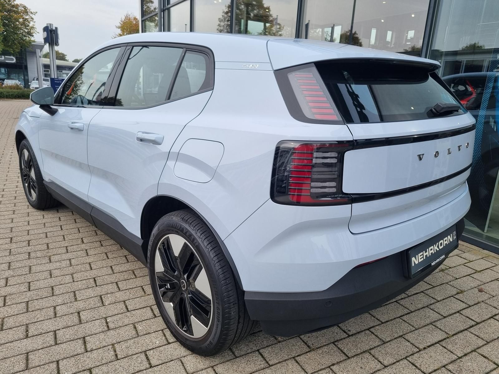 Fahrzeugabbildung Volvo EX30 Single Core 'Sitzheizung, Lenkradheizung'