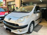 Peugeot 1007 1.4 HDi - IDEALE X NEOPATENTATI - 2 - Peugeot 1007: Hdi