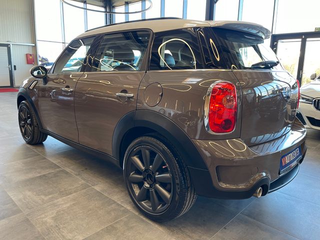MINI Cooper SD Countryman *PANO*PDC*NAVI*BI-XENON*