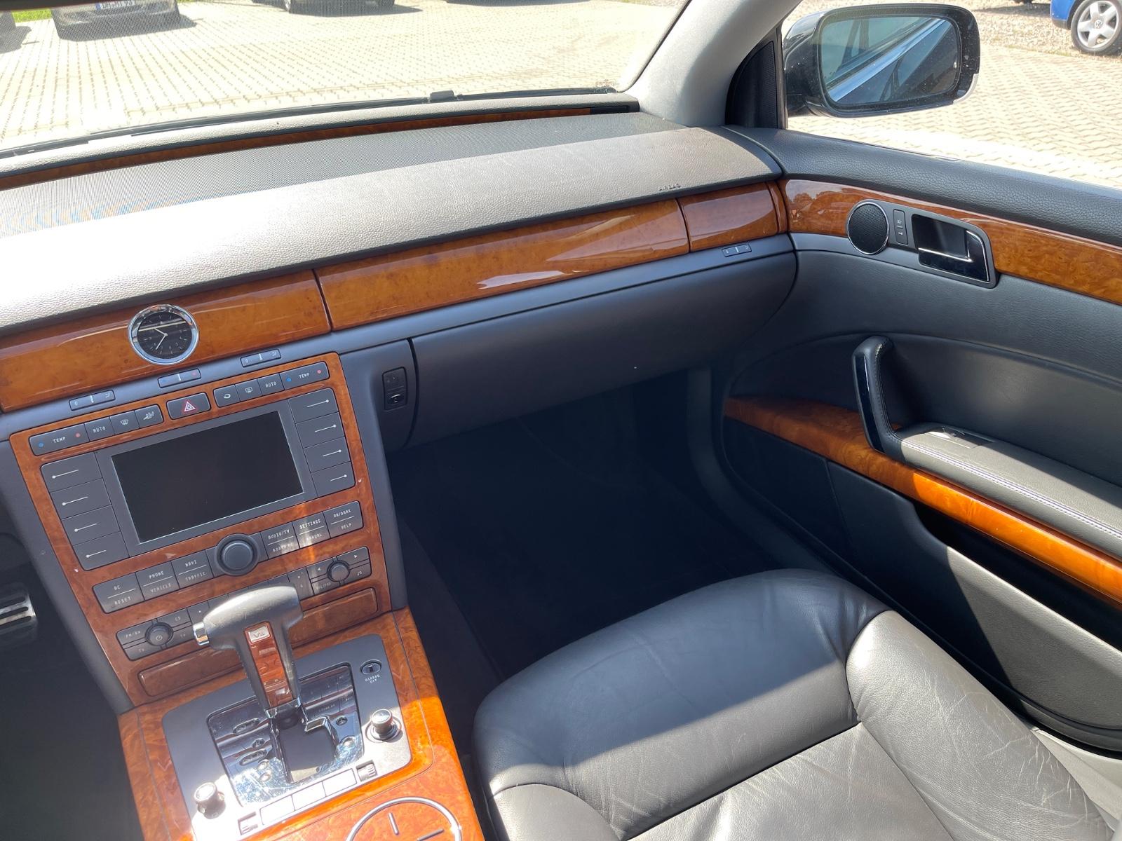 Volkswagen Phaeton V8 4Motion 2HD 18 Zoll 5-Sitzer