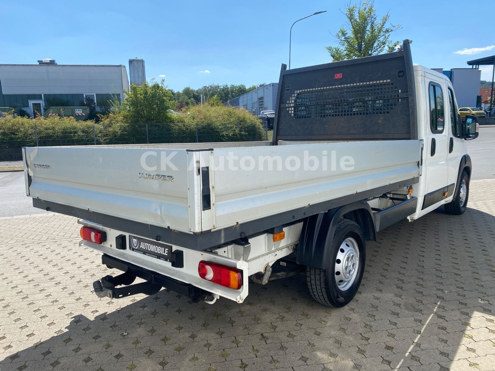 Fahrzeugabbildung Citroën Jumper Pritsche Doka. 35 L4 Heavy BlueHDi 130