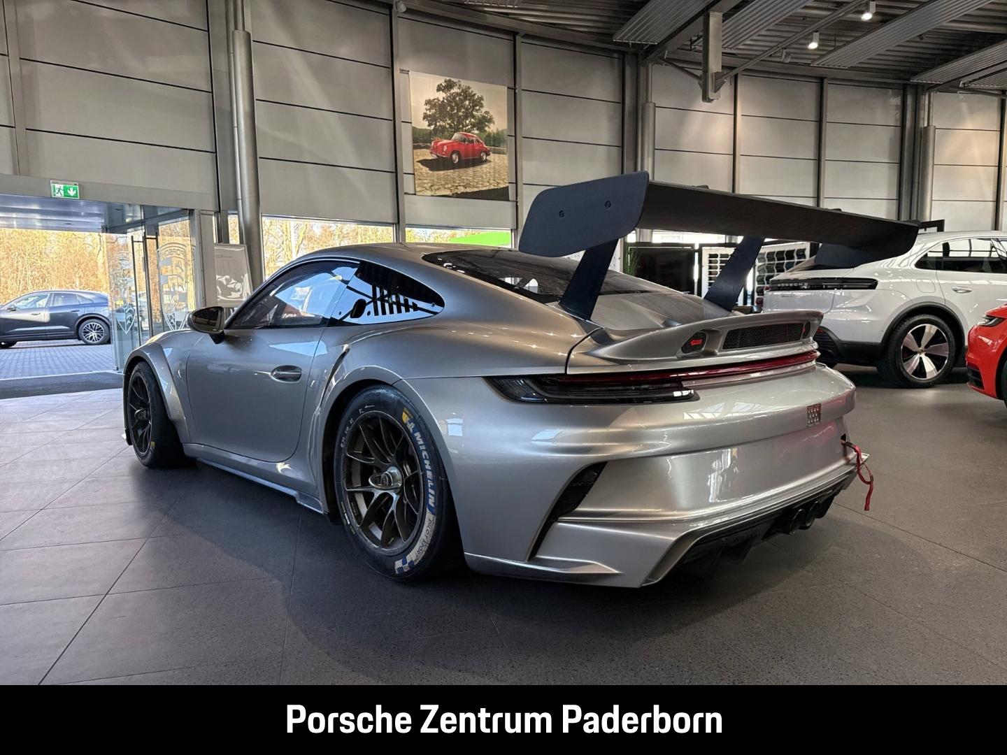 Porsche 992 911 GT3 Cup 17.881km Traktionskontrolle