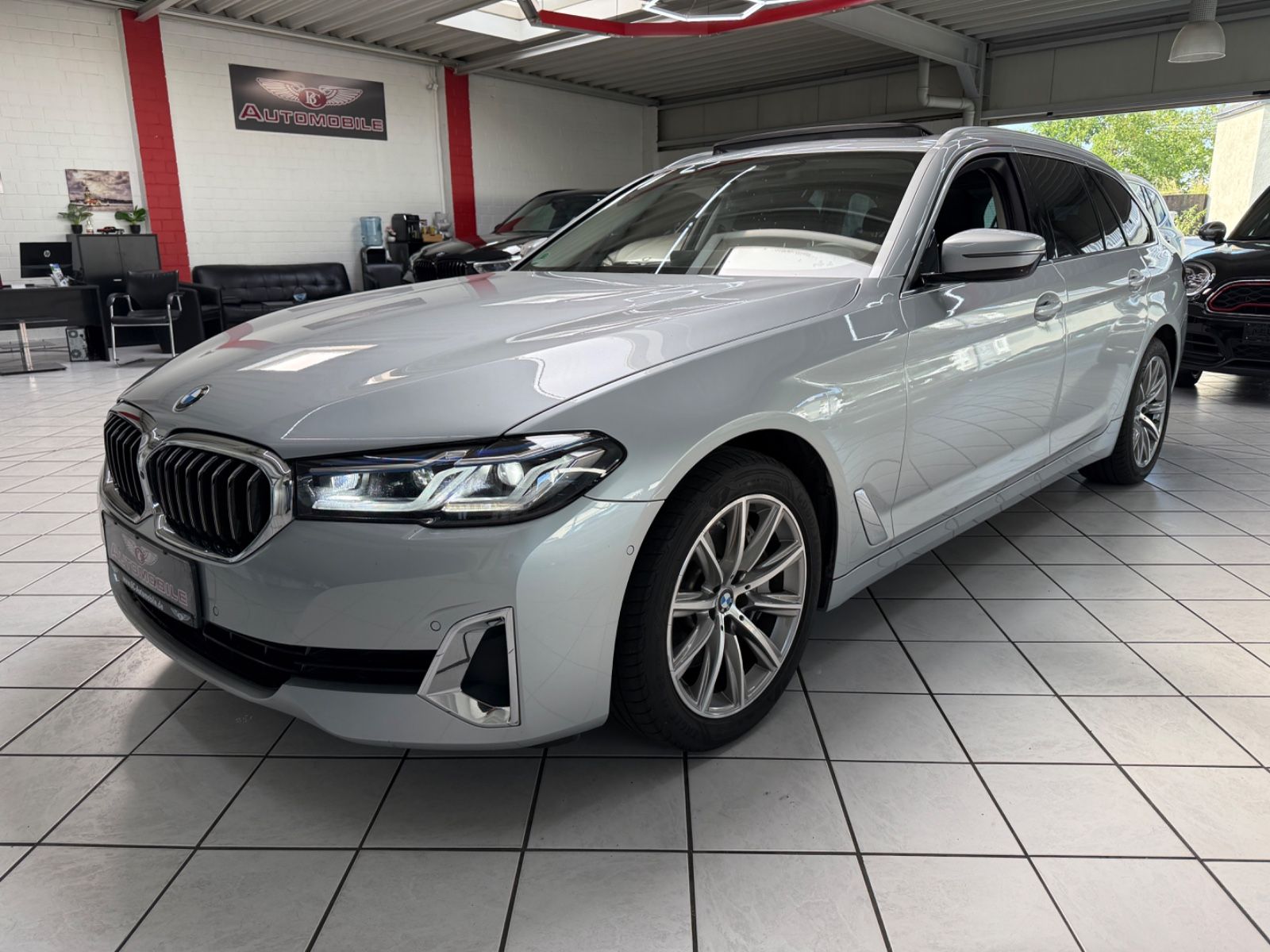 BMW 540d xDrive Luxury Line LASER PANO STANDHEIZUNG