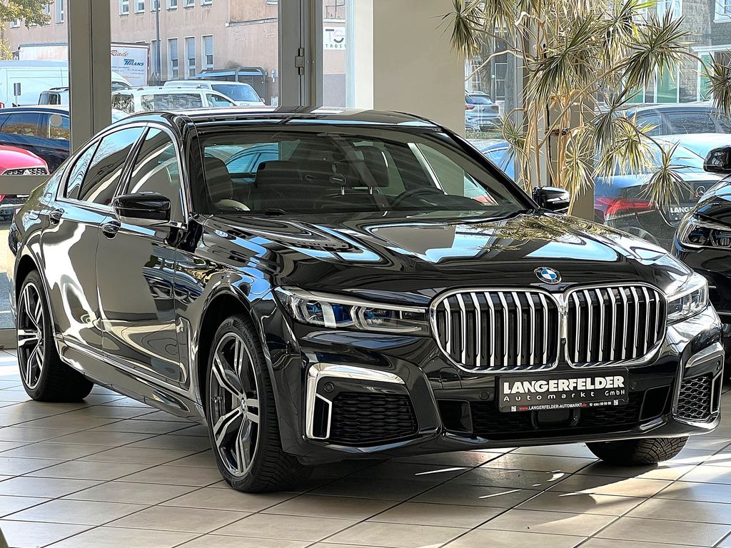 BMW 745