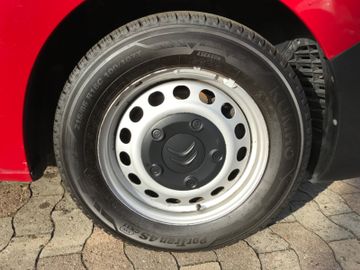 Fahrzeugabbildung Citroën Jumpy Kasten Profi XL L3 AHK Bluetooth uvm