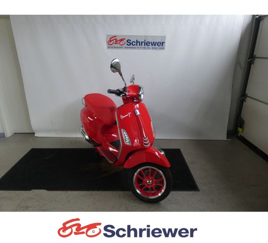 Vespa PRIMAVERA 125 RED Edetion