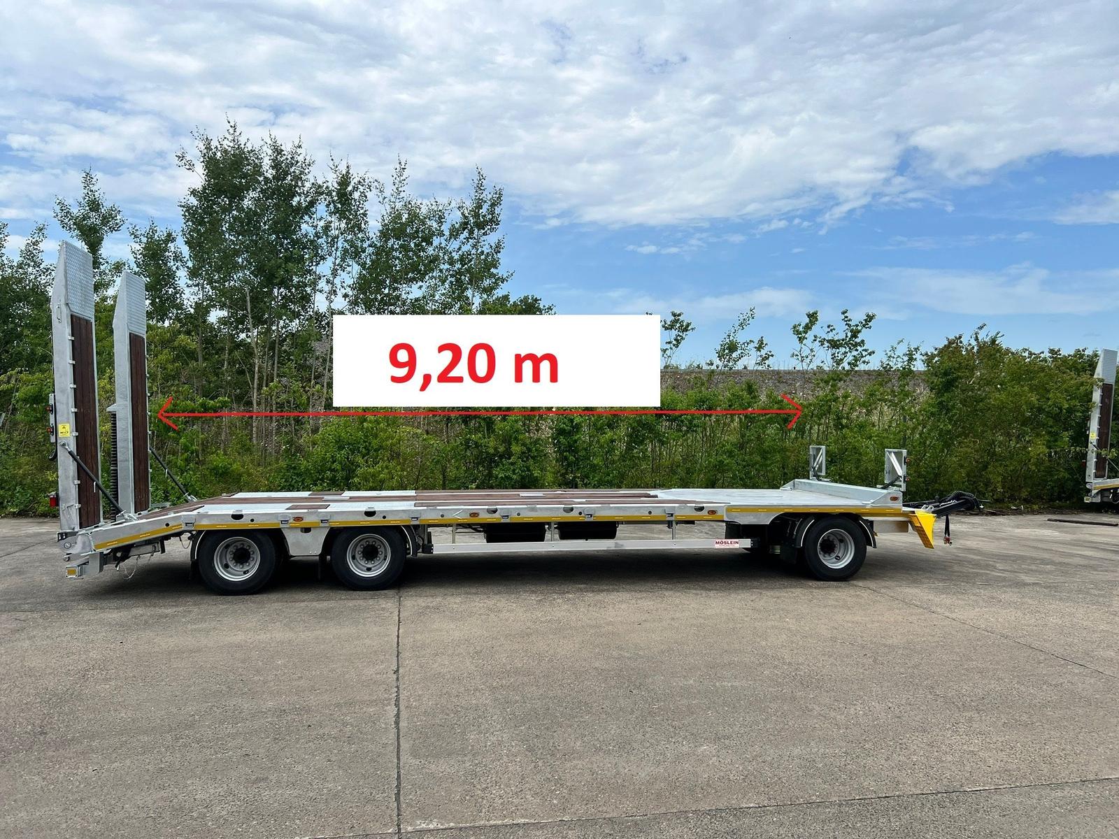 Möslein  3 Achs Tieflader mit gerader Ladefläche 9 m, Ne