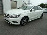 Mercedes-Benz A 180 CDI Style Sportsitze Klima Navi Alu Kamera - Mercedes-Benz A 180 in Duisburg