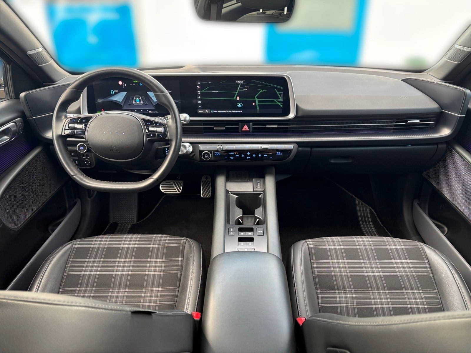 Fahrzeugabbildung Hyundai IONIQ 6 First Edition Elektro