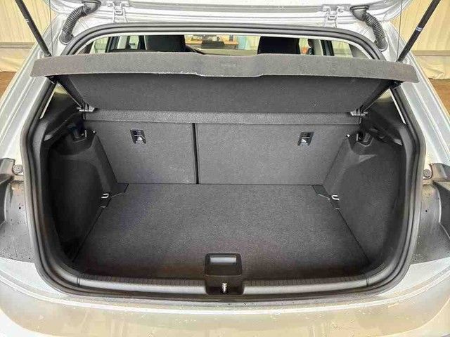 Fahrzeugabbildung Volkswagen Polo VI Life 1.0TSI LED Klima PDC vorn und hint