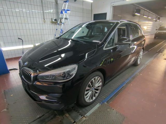 BMW 225 xe Active Tourer Luxury Line LED/SHZ/NAVI