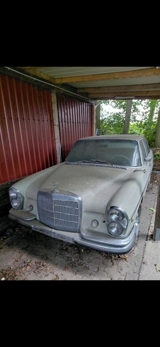 Mercedes-Benz 250