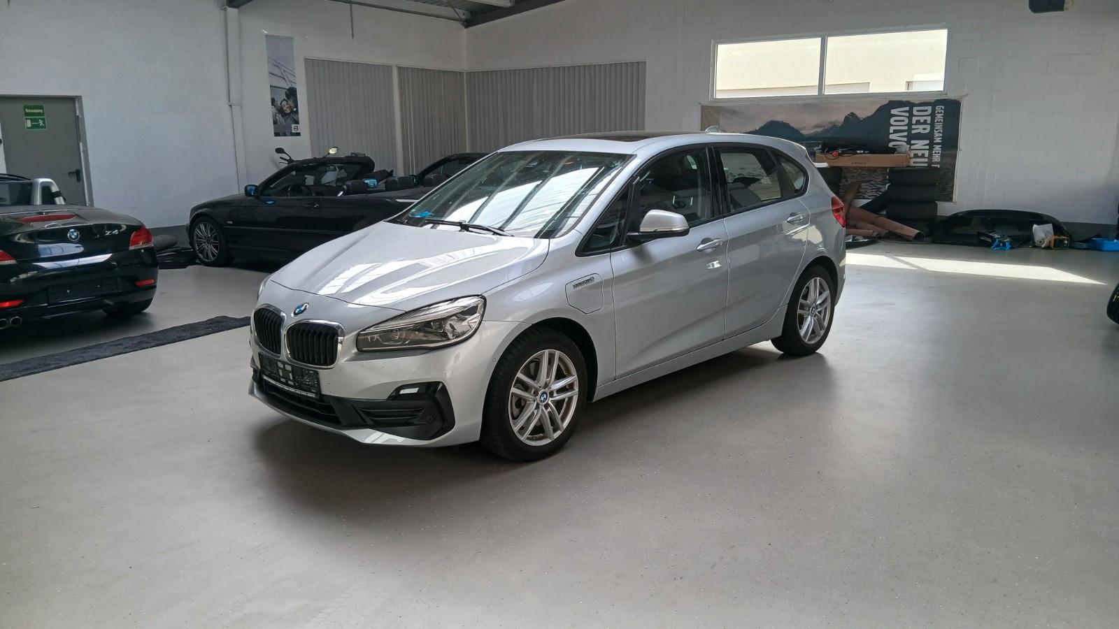 BMW 225 Active Tour XE Panorama 30.000km!  Mod. 2020