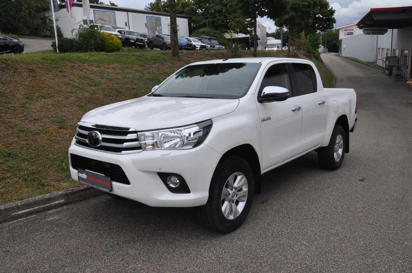 Toyota Hilux Double Cab Comfort 4x4 2,4-l 6-Stufen-AT