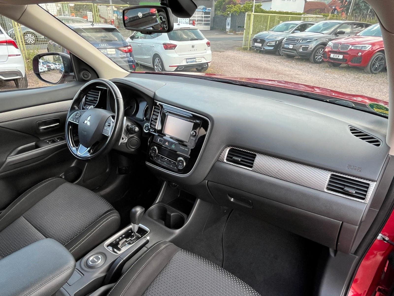 Mitsubishi Outlander Plus 4WD *1Hand*Keyless*DAB*AHK*Kamera