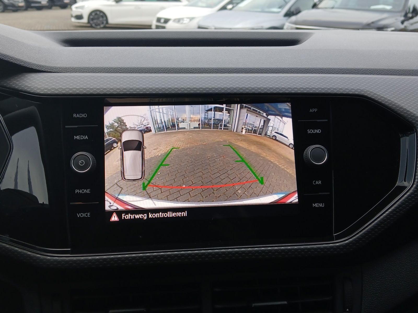 Fahrzeugabbildung Volkswagen T-Cross TSI Life DSG LED Klima RFK LM