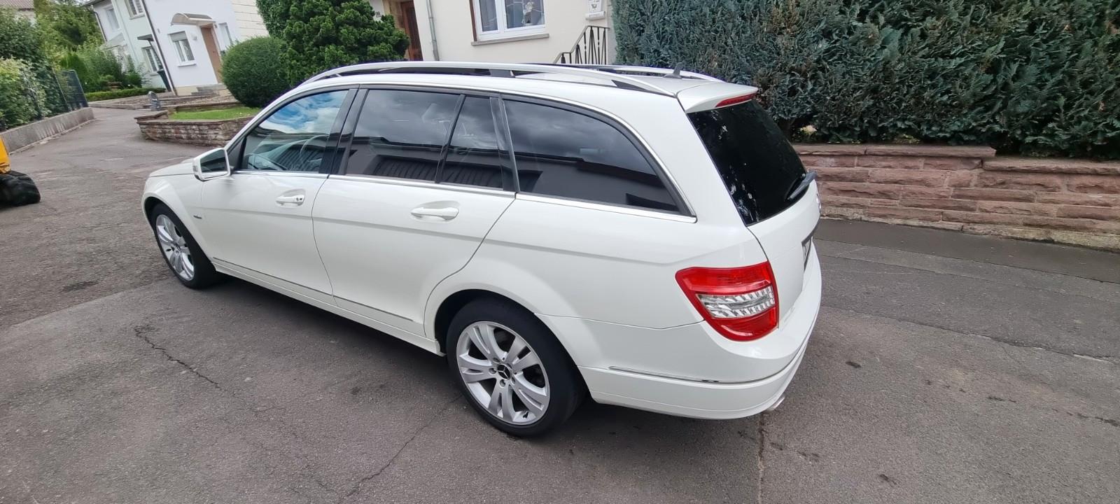 Mercedes-Benz C250 2010 — photo 8