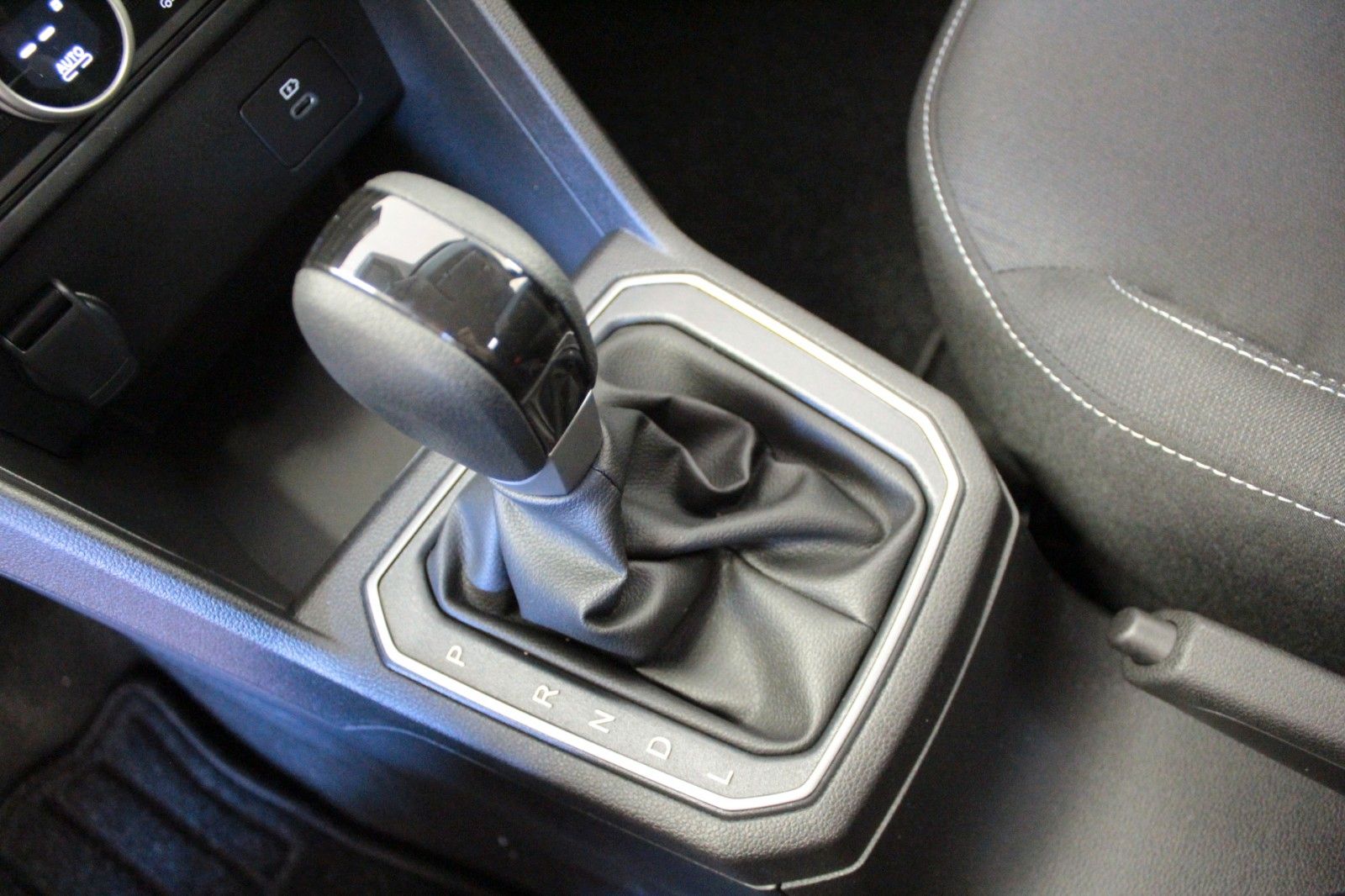 Fahrzeugabbildung Dacia Sandero TCe 90 auto Expression*15204*