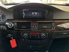 BMW 335i Limousine Automatik | HiFi | Navi | Sitzh |