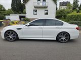 BMW M5 COMPETITION FACELIFT ACRAPOVIC B&O 2HAND VOLL - BMW M5 aus 2014
