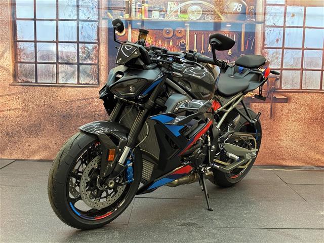 BMW M 1000 R