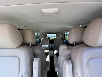 Mercedes V 250 - 12