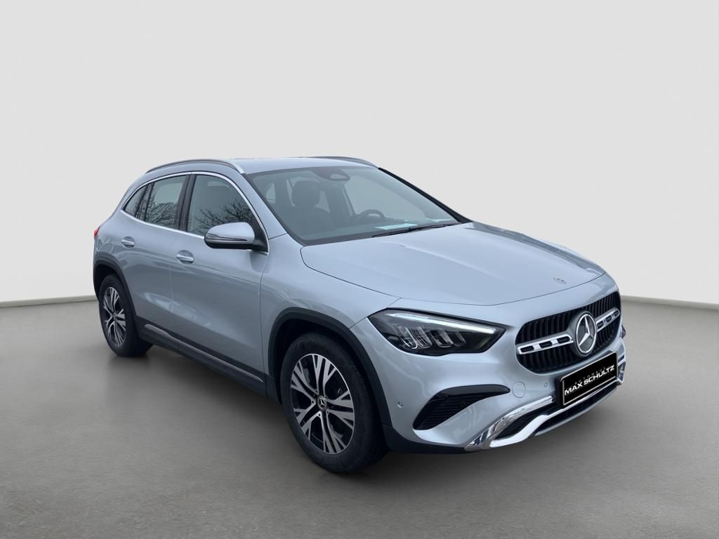 Fahrzeugabbildung Mercedes-Benz GLA 200 el. Heckklappe*LED*Kamera*AHK*PDC
