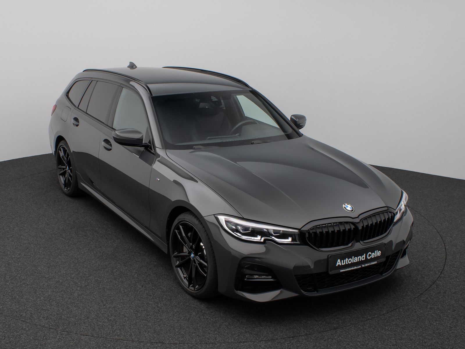 Fahrzeugabbildung BMW 330i M Sport Kamera DAB CockPitPr AHK Alarm 19"