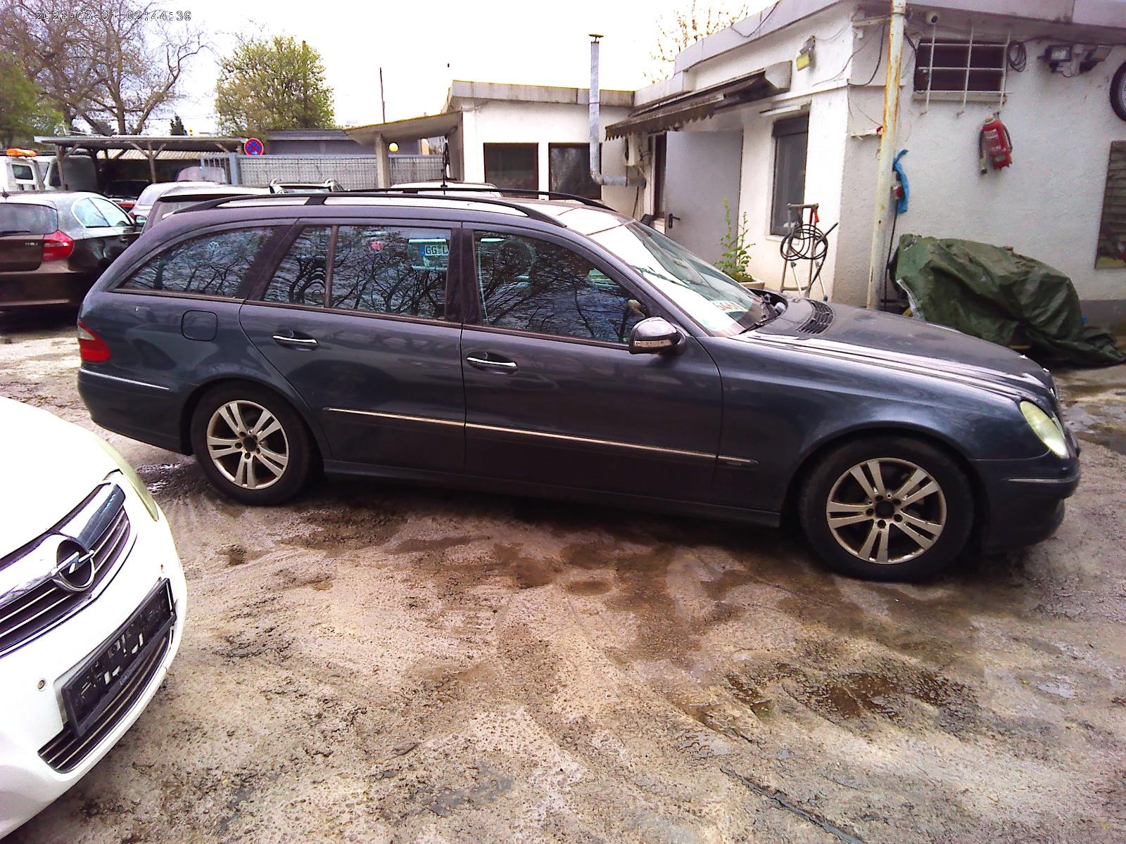 Mercedes-Benz E 320 CDI AVANTGARDE LEDER