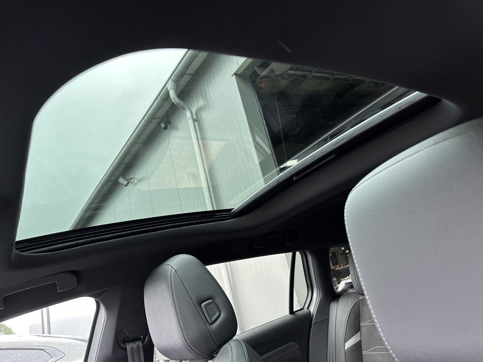 Fahrzeugabbildung Opel Astra SpT 1.5D Aut. GS-Line NAV+LED+ACC+HUD+PANO