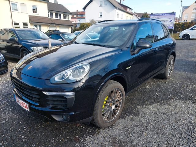 Porsche Cayenne S E-Hybrid Platinum Edition R20 Panorama