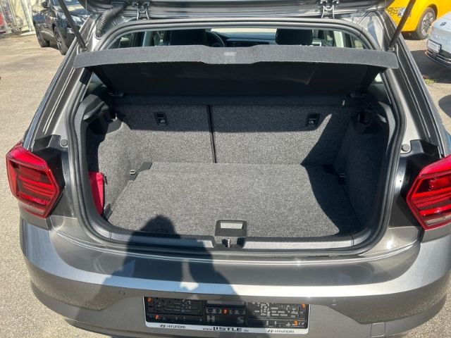 Fahrzeugabbildung Volkswagen Polo VI Comfortline Dyn. Kurvenlicht SHZ Notbrem