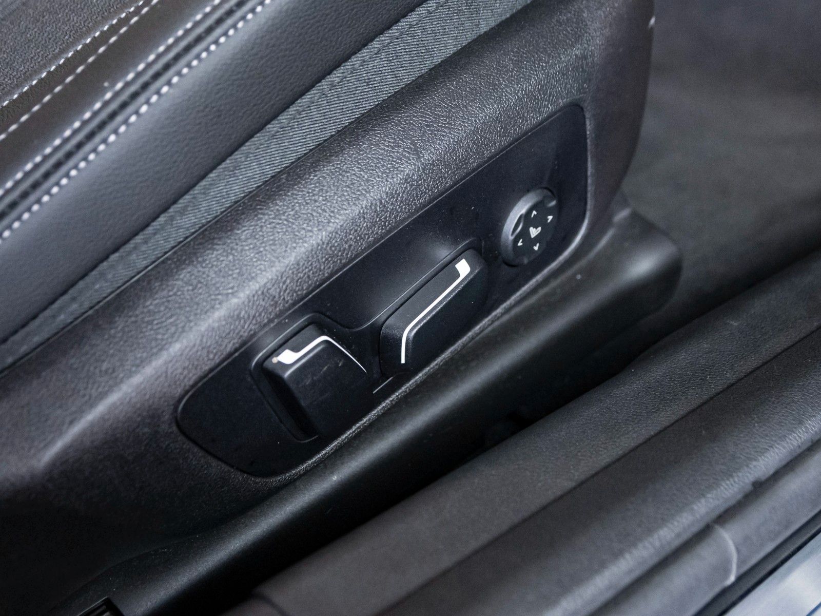 BMW 318 d SPORT *HARMANK-LED-ACC-MEMORY* foto 9