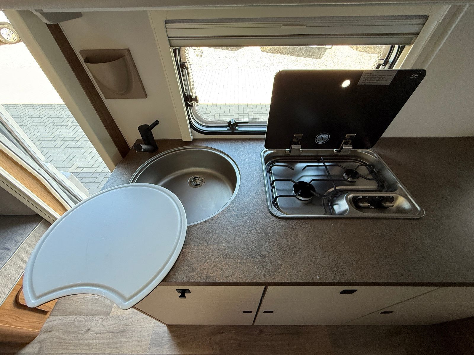 Fahrzeugabbildung HYMER / ERIBA / HYMERCAR Touring 630 - 6.084€ SPAREN!