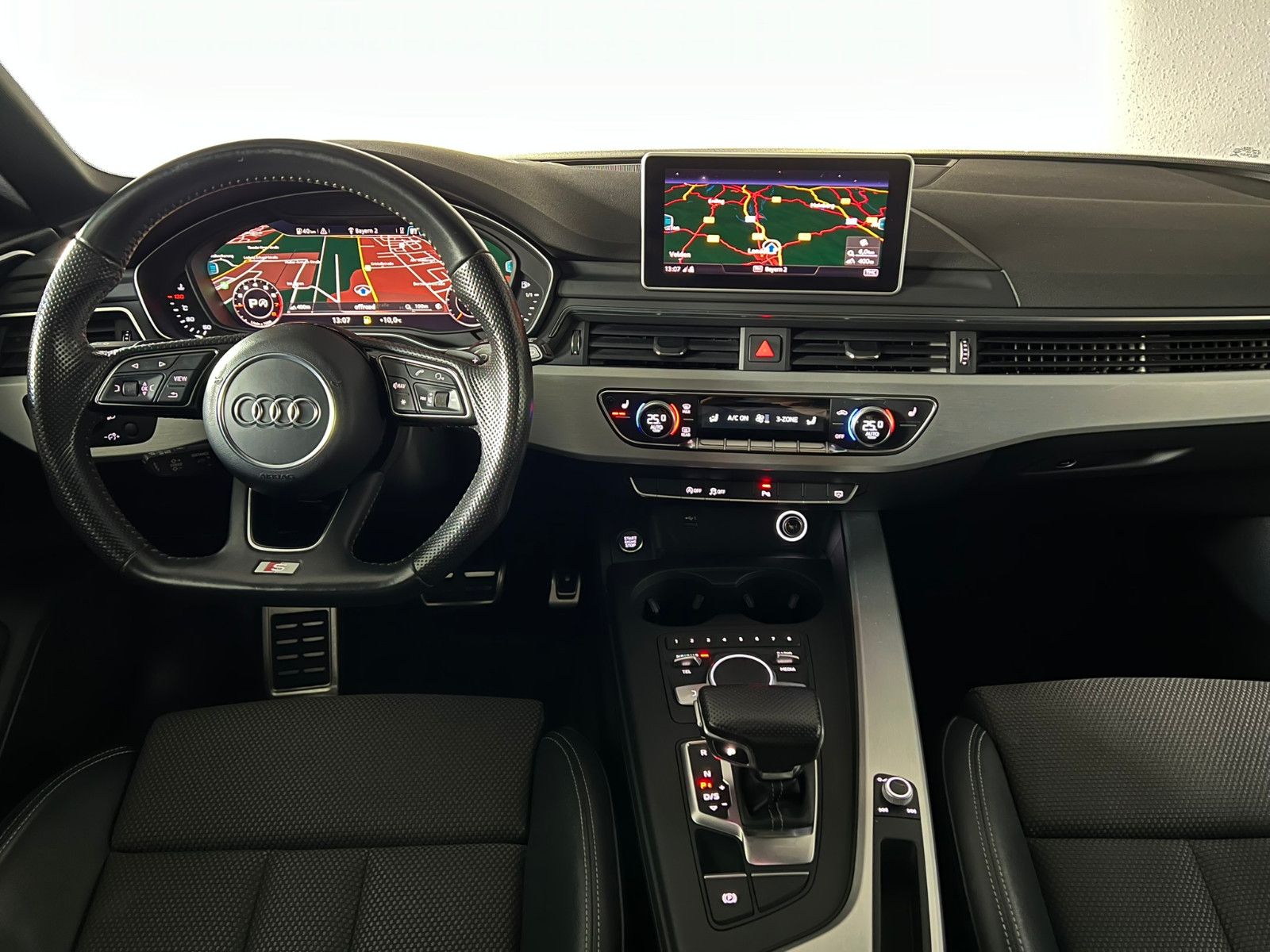 Fahrzeugabbildung Audi A4 Avant S-LINE SPORT PLUS/MASSAGE/MATRIX/VIRCO