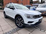 Volkswagen Tiguan IQ.DRIVE/ 4Motion/ACC/PANORMA/ASISS/VIRTU - Volkswagen Tiguan in Stuttgart