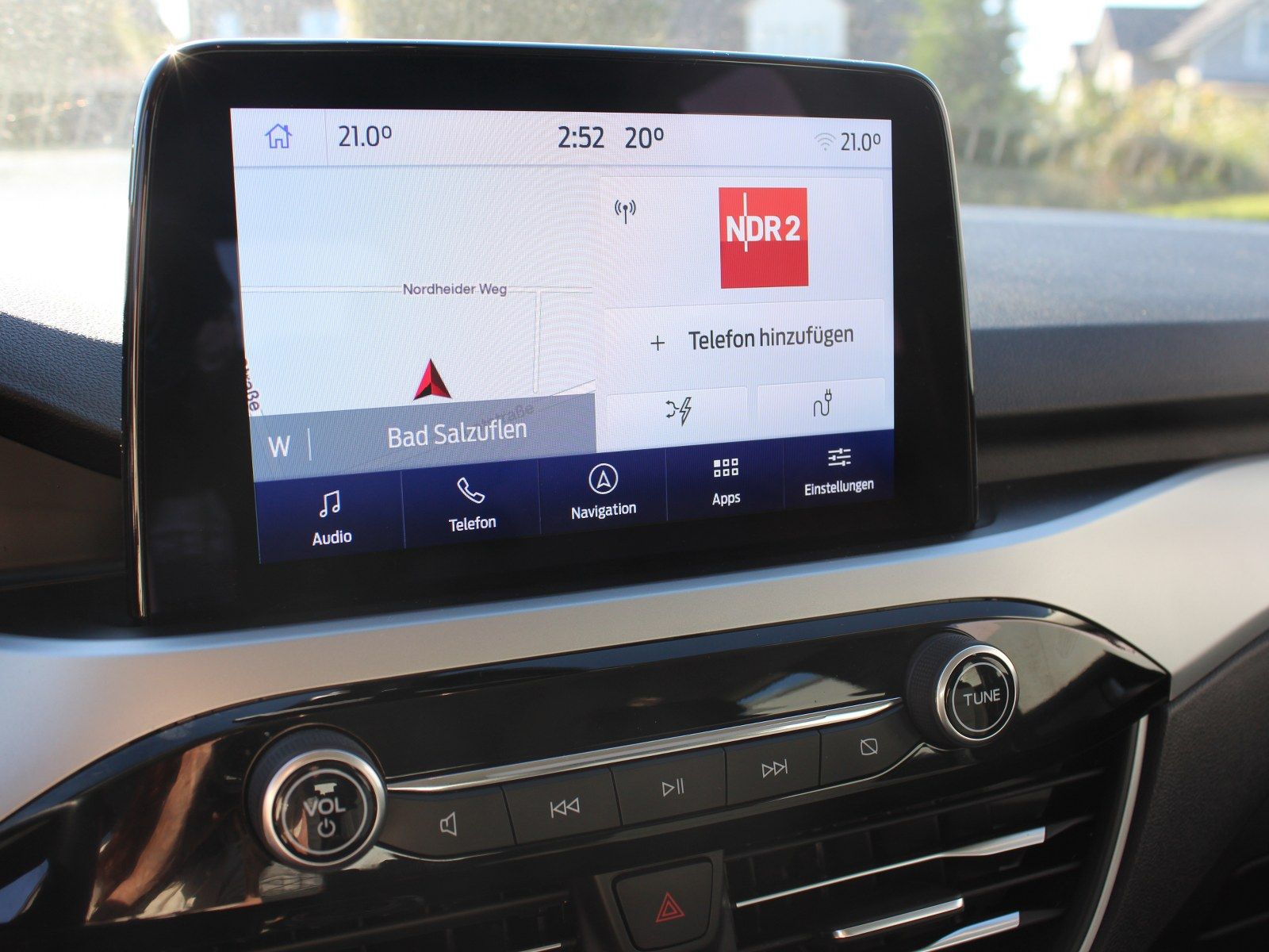 Fahrzeugabbildung Ford Kuga Plug-In Hybrid Cool & Connect 2,5 Duratec