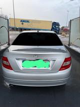 Mercedes-Benz C 200 CGI BlueEFFICIENCY Autom. - - gebrauchte Mercedes-Benz C 200 aus dem Jahr 2009