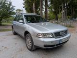 Audi A4 B5 2.4 V6 Kombi AHK 8fach Bereift - Audi A4 aus 1998: 2.8