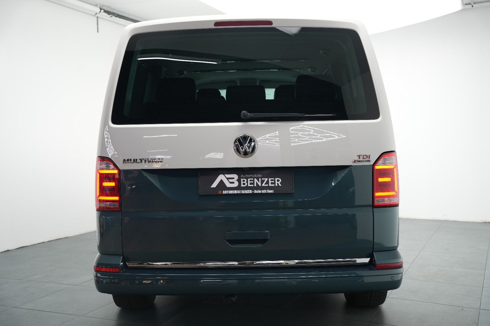Fahrzeugabbildung Volkswagen T6 Multivan Generation S *7-Sitz*DynAudio*Kamera