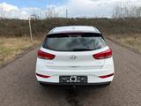 Hyundai i30 Select - Hyundai i30 Select mit Diesel-Antrieb