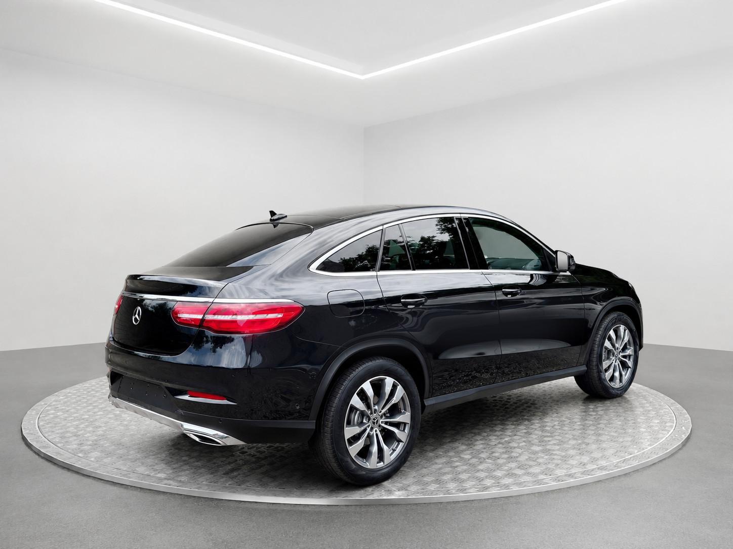 Mercedes-Benz GLE 350CDi V6 COUPE 4MATIC AMG*Leder*Pano*R-Cam*