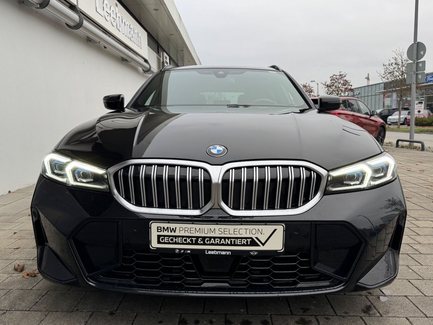 Fahrzeugabbildung BMW 320d Touring M-Sportpaket GARANTIE bis 08/2028