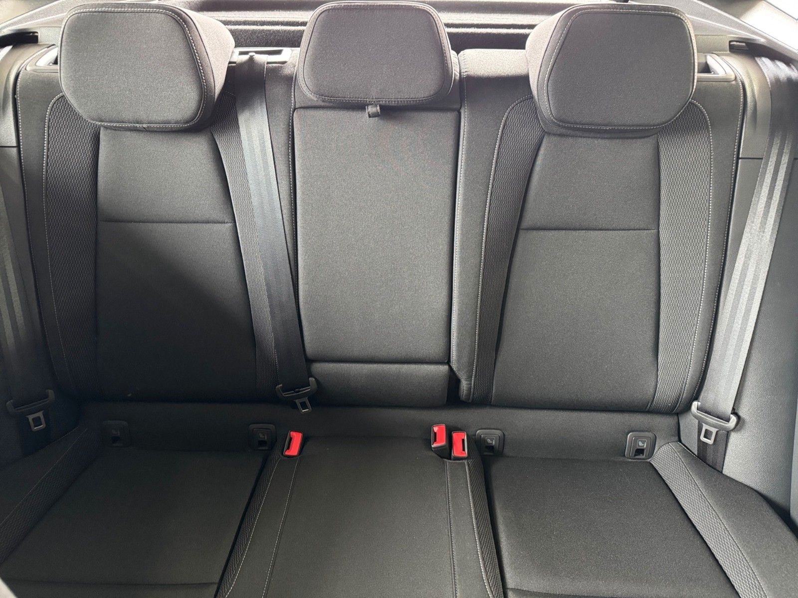 Fahrzeugabbildung SKODA Karoq Ambition 1.0 TSI
